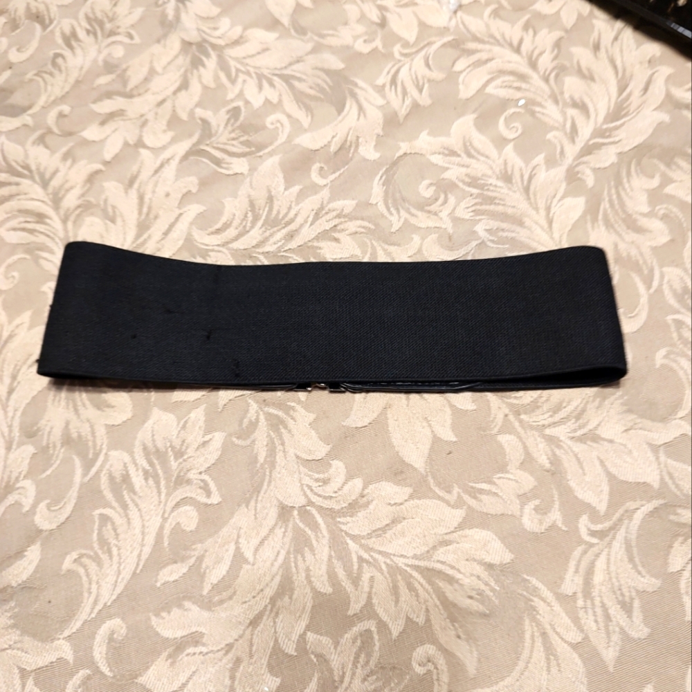 🐈‍⬛🖤🐈‍⬛ Sexy Sultry Elaborate Scrolled Wide Silver & Black Stretch Belt - M/L - Picture 10 of 10